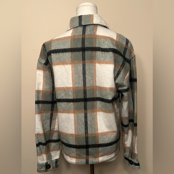 ZARA Patch Pocket Plaid Overshirt Flannel Shacket Long Sleeve size extra small - Picture 11 of 13